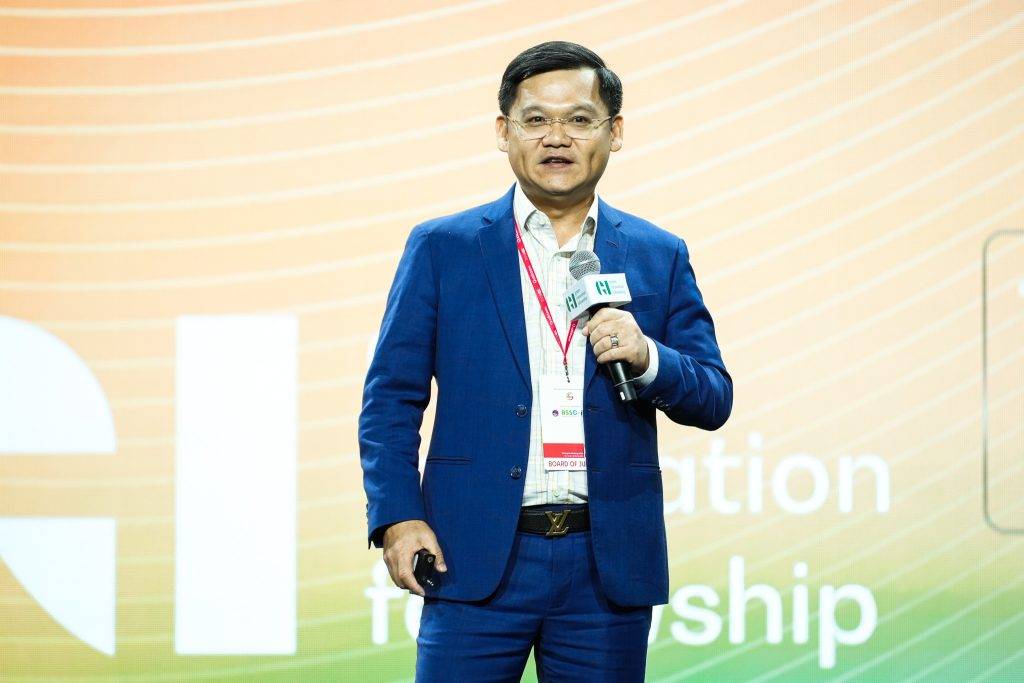 Mr. Chuyện