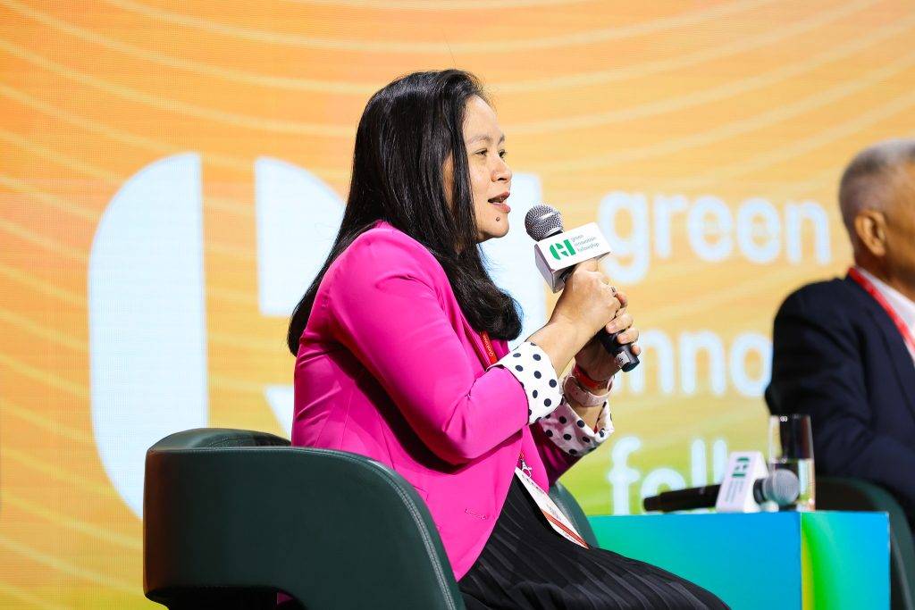 Ms. Giang